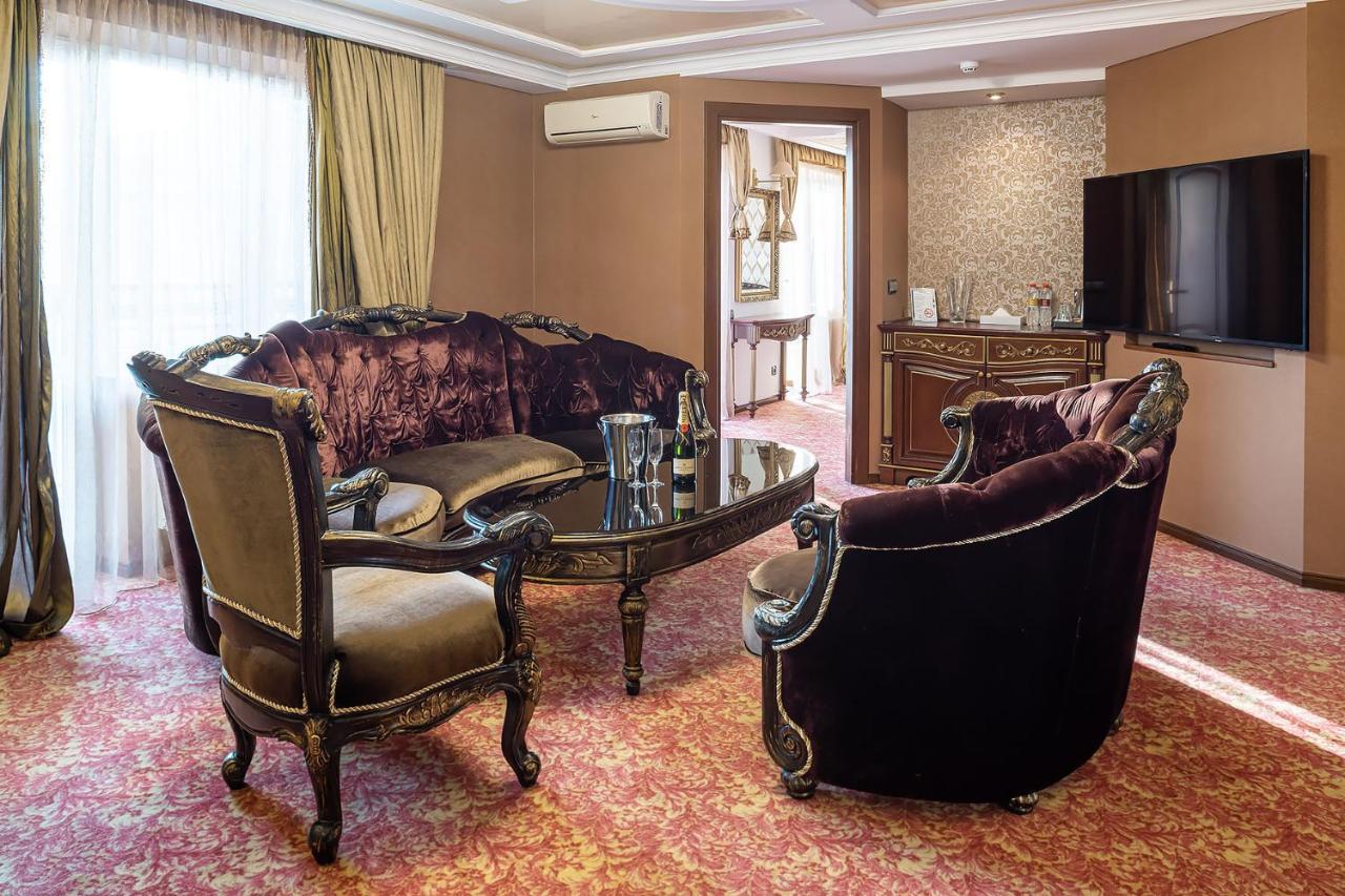 Eurohotel Lviv Eksteriør billede