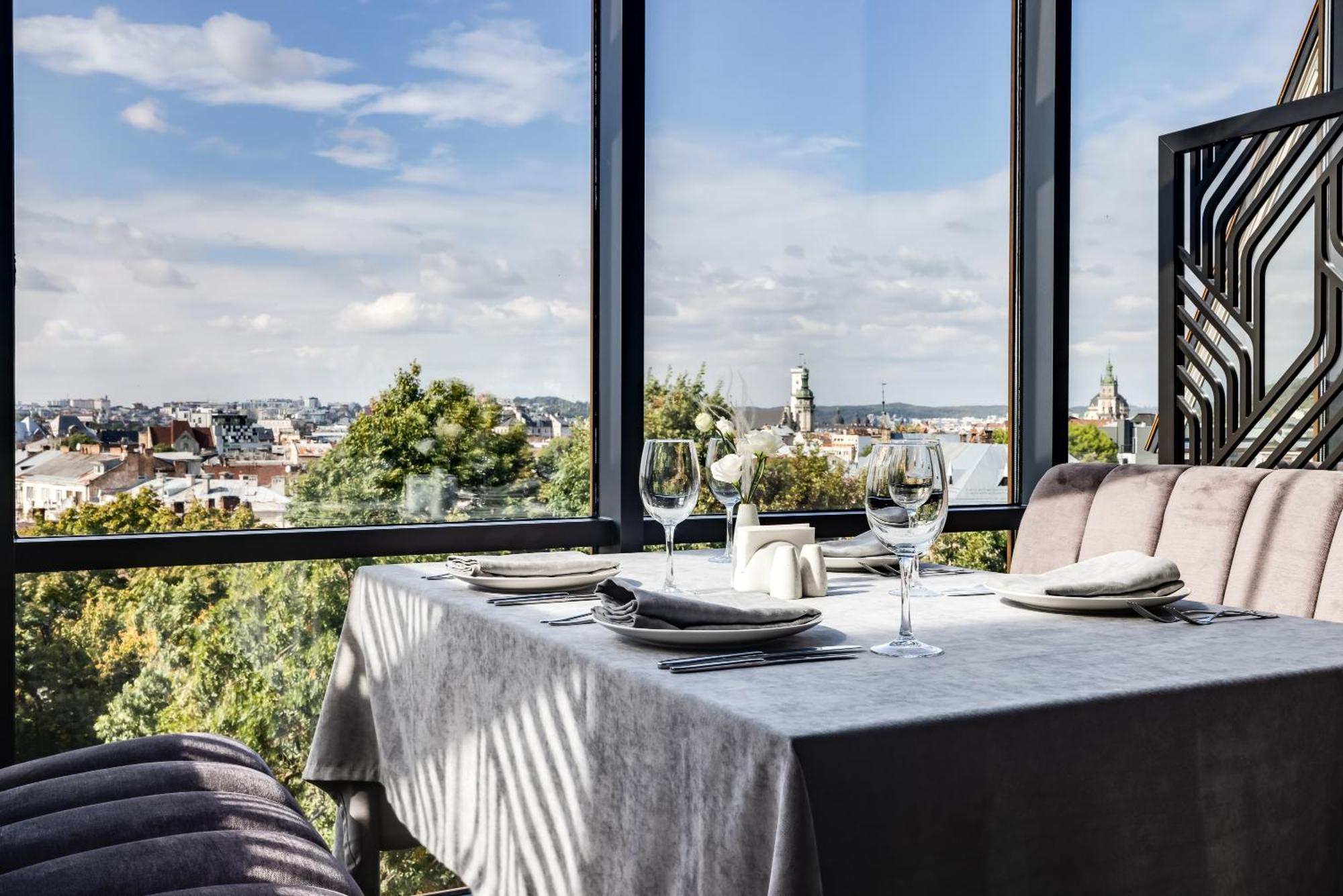 Eurohotel Lviv Eksteriør billede