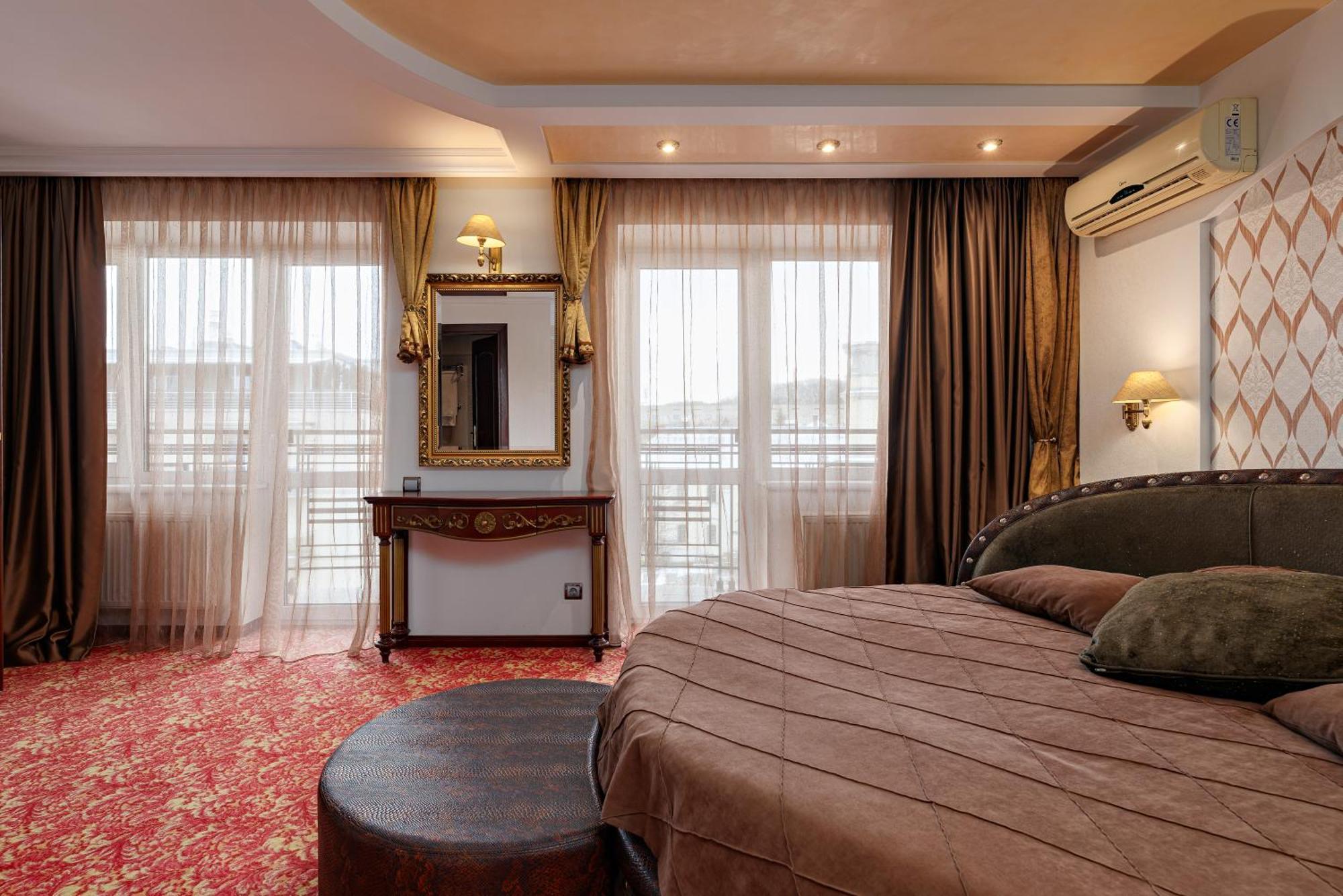 Eurohotel Lviv Værelse billede